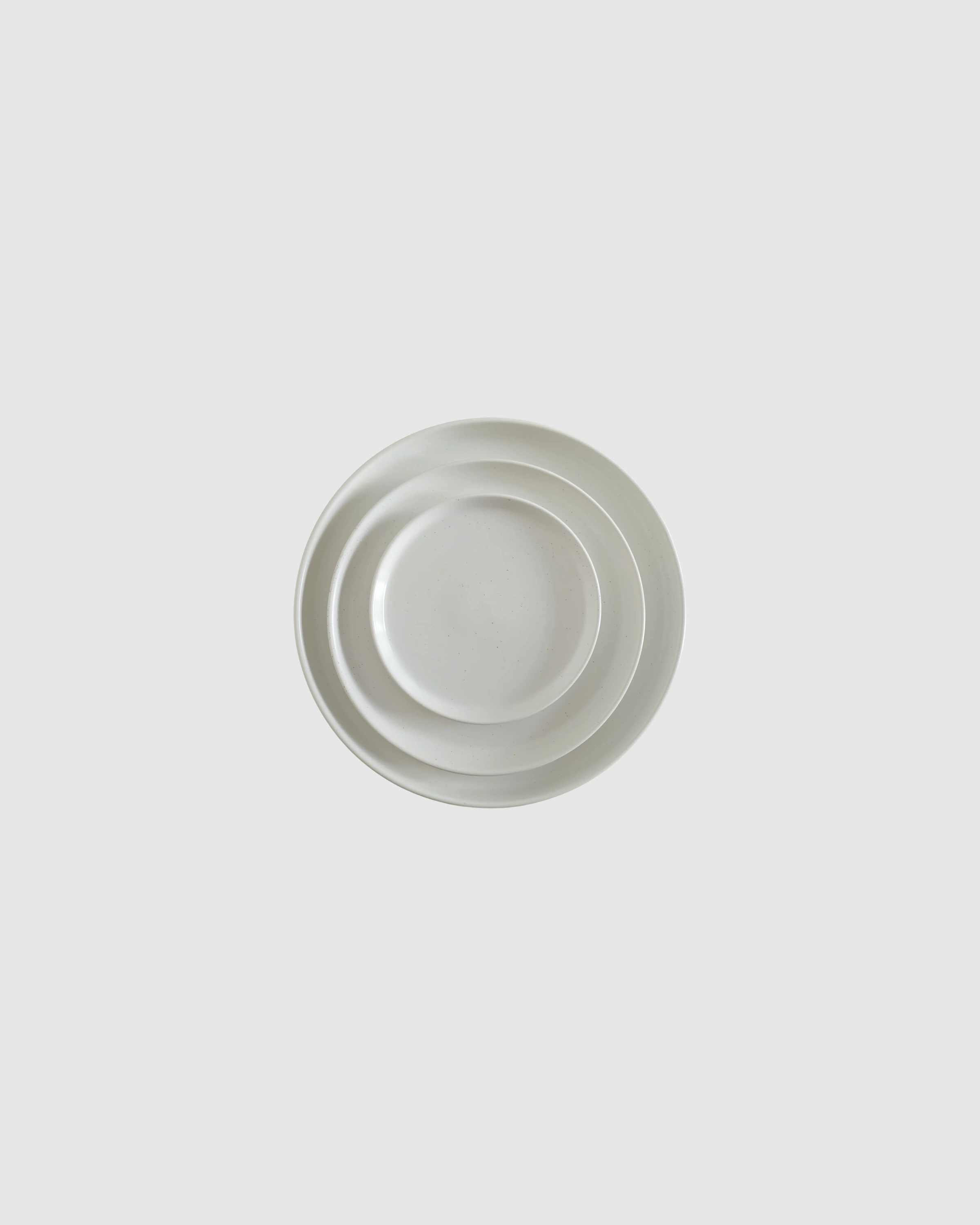 Orbit White charger plate